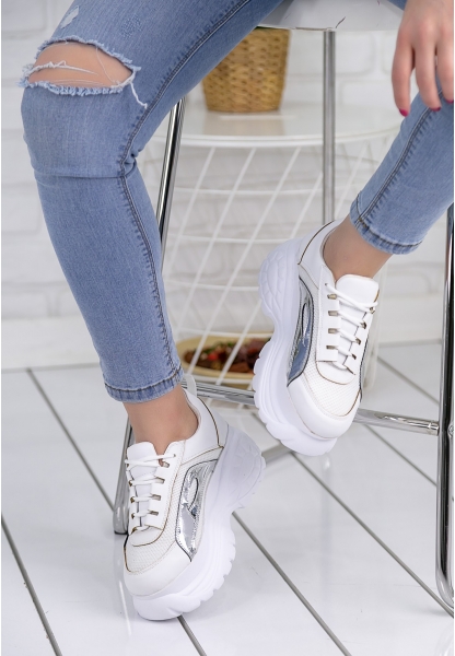 Lona Beyaz Cilt Gümüş Rugan Detay Spor Ayakkabı