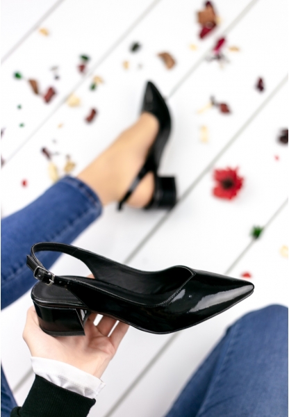 Zanobia Siyah Rugan Topuklu Ayakkabı